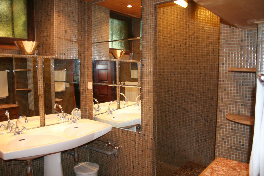Chalet In Megeve Bed & Breakfast Room photo
